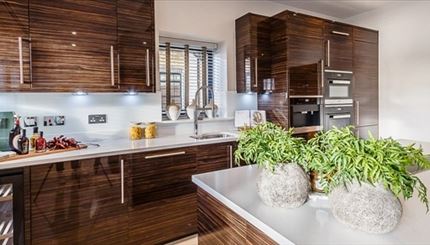 Kitchen wide